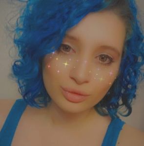 Meet your Posher, Mikayla